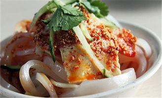 從涼皮到自然奇觀 重識新疆魔鬼城與天然瀝青礦的獨特魅力